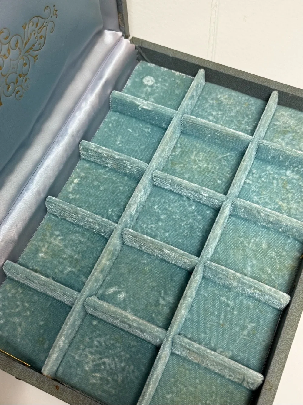 Vintage Blue Mid-Century Jewelry Box Jewelry Case Velvet Lining MCM
